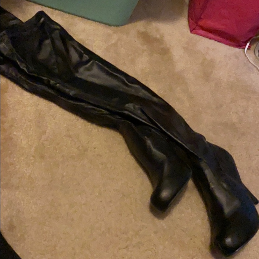 Bonnibel Black Thigh-high Stiletto Boots, size 10